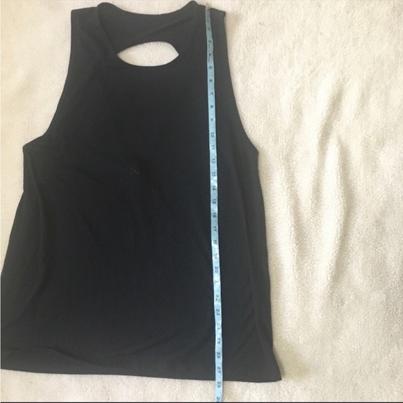 Lorna Jane Riley tank top - Picture 6 of 13